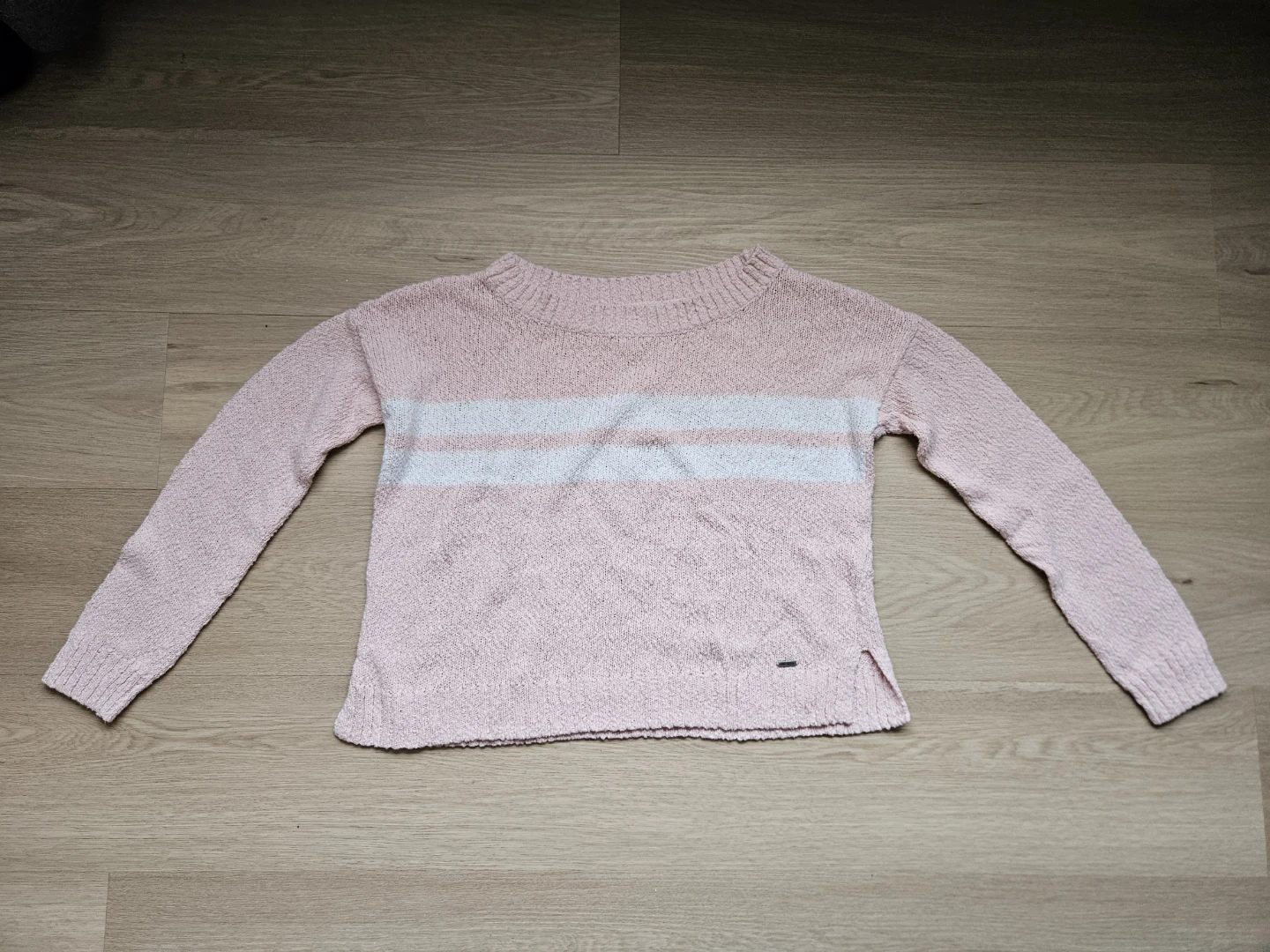 Hollister Women's Pink Striped Sweater - Size S 🌱 - photo 3