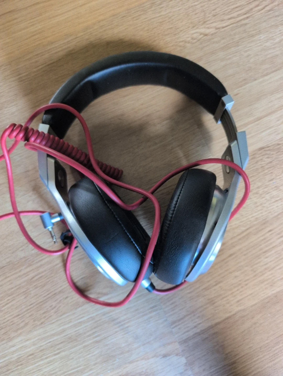 Beats by Dre Pro Headphones - Silver