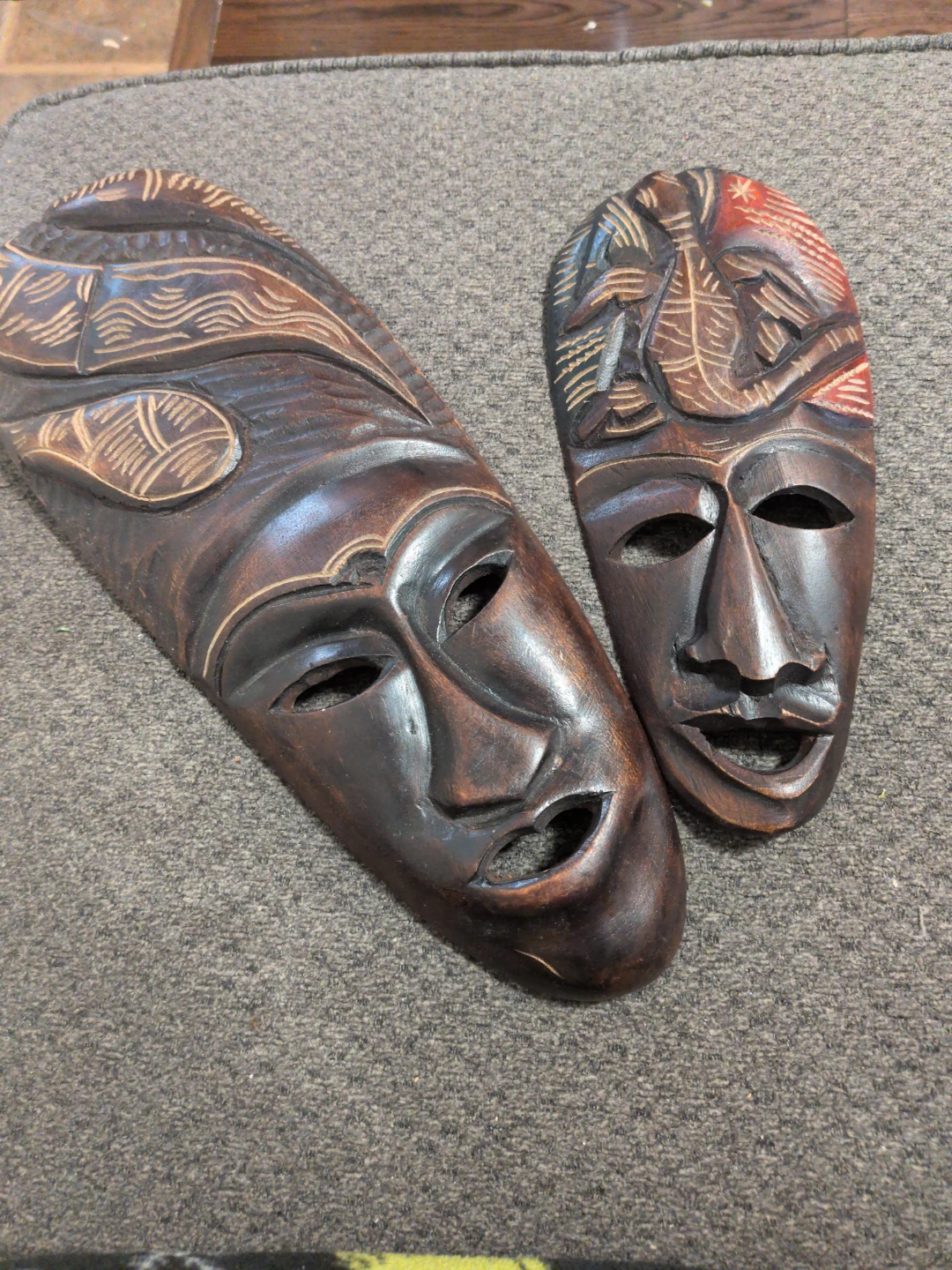 Set of 2 Decorative Wooden Masks - photo 2