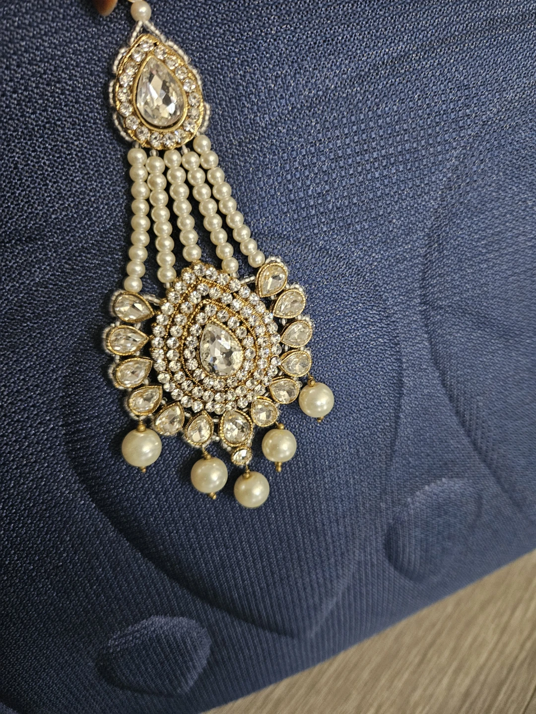 Gold Tone Indian Bridal Matha Patti Headpiece - photo 3