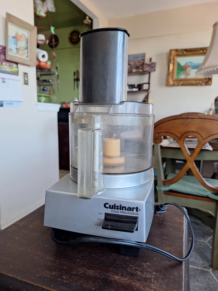 Cuisinart 7-Cup Food Processor - Brushed Chrome Series - photo 2