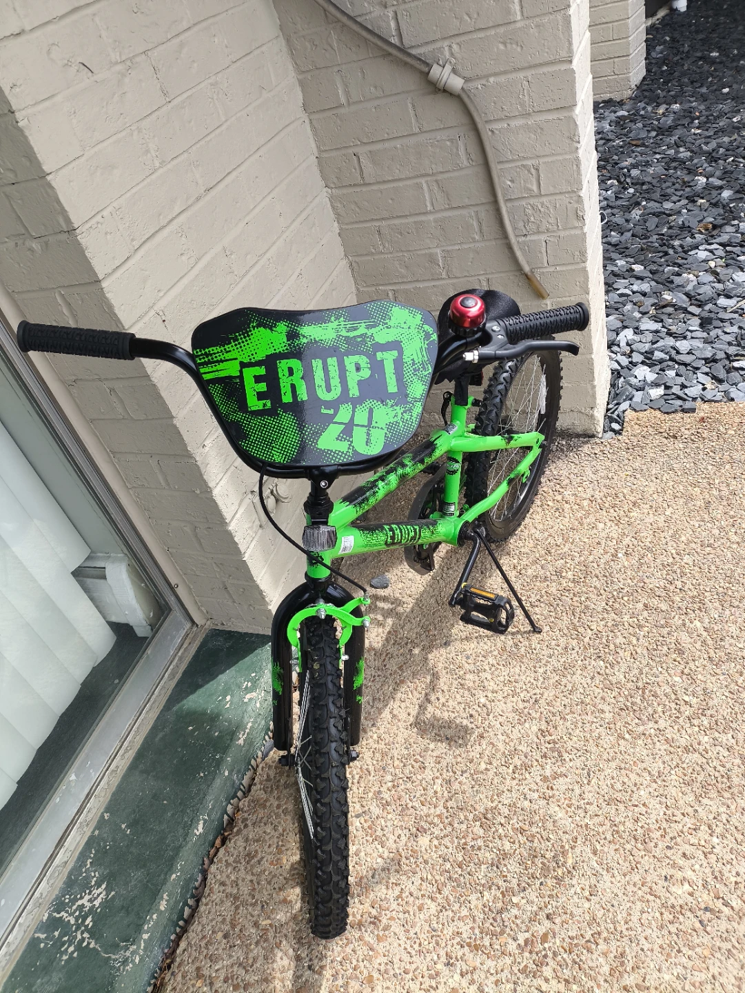 Boys Bike Green Erupt BMX  20 inch - photo 2