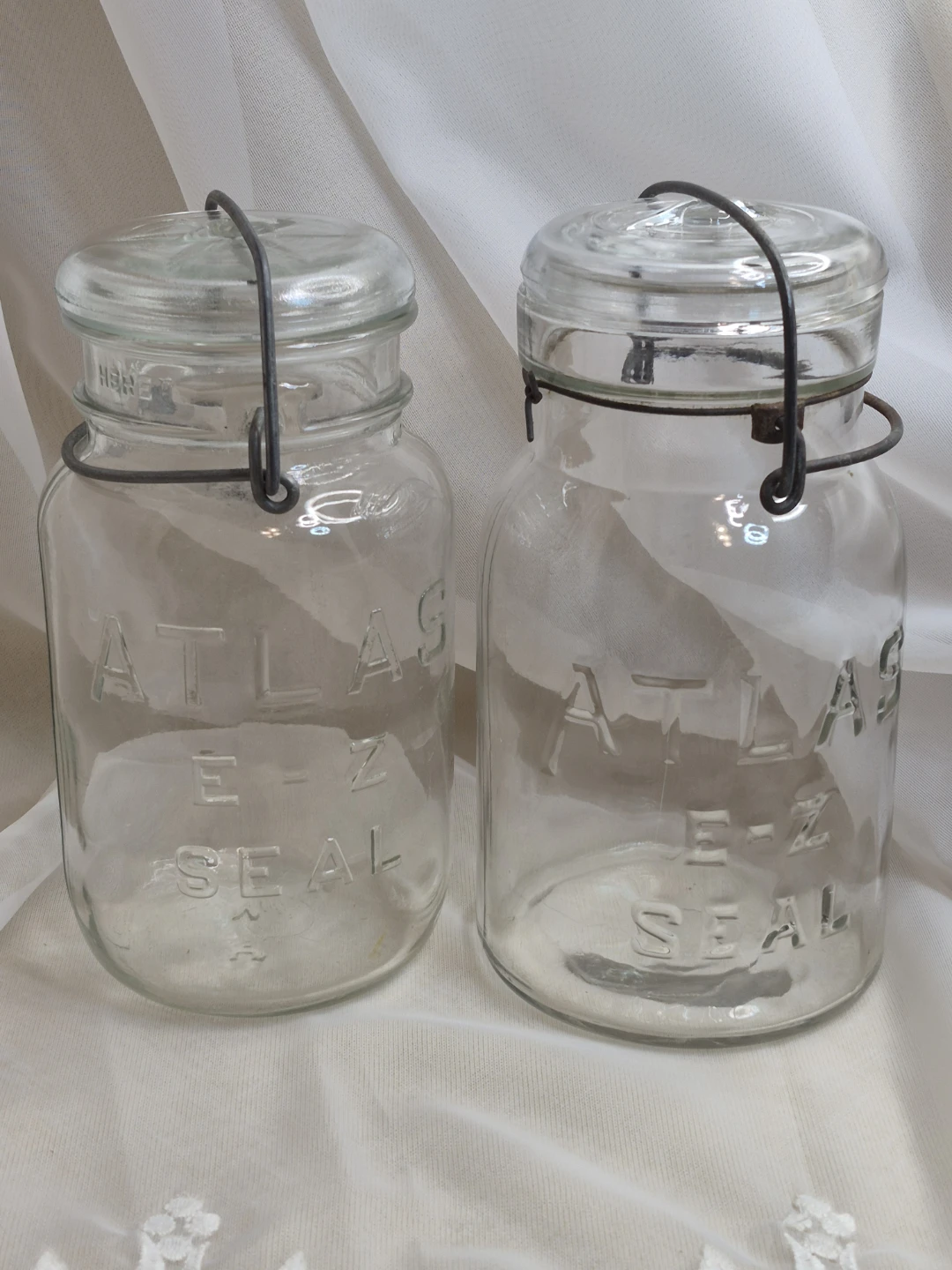 Pair of Vintage Clear Atlas E-Z Seal Wire Bail Quart - photo 4