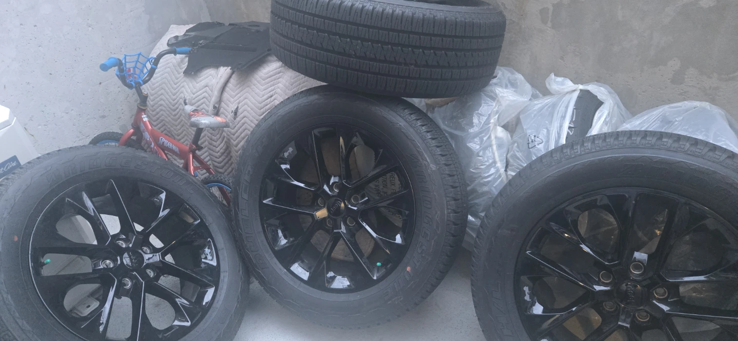 Jeep tires and rims - photo 2
