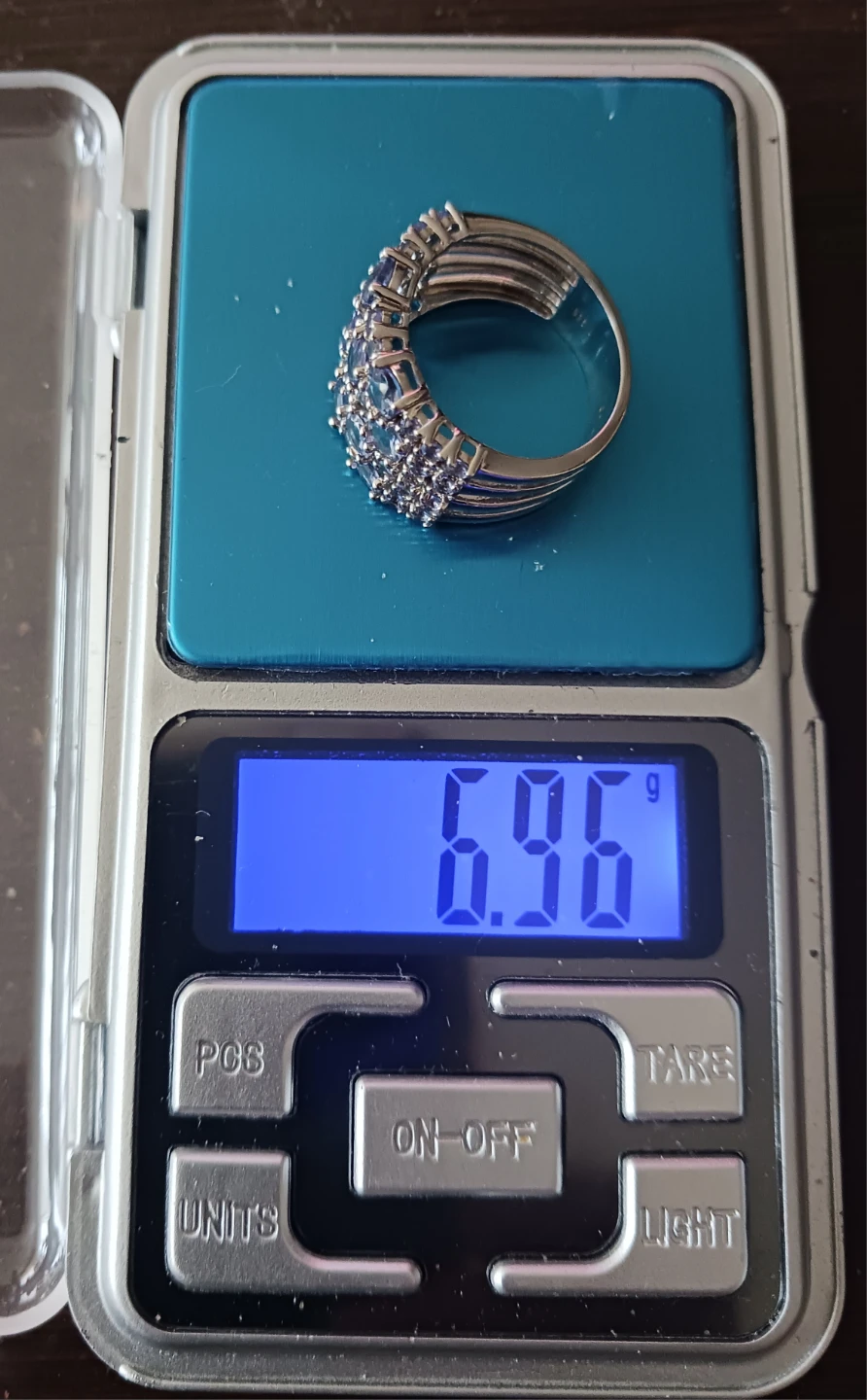Sterling Silver w/Tanzanite Gemstones Ring 6.96 grams