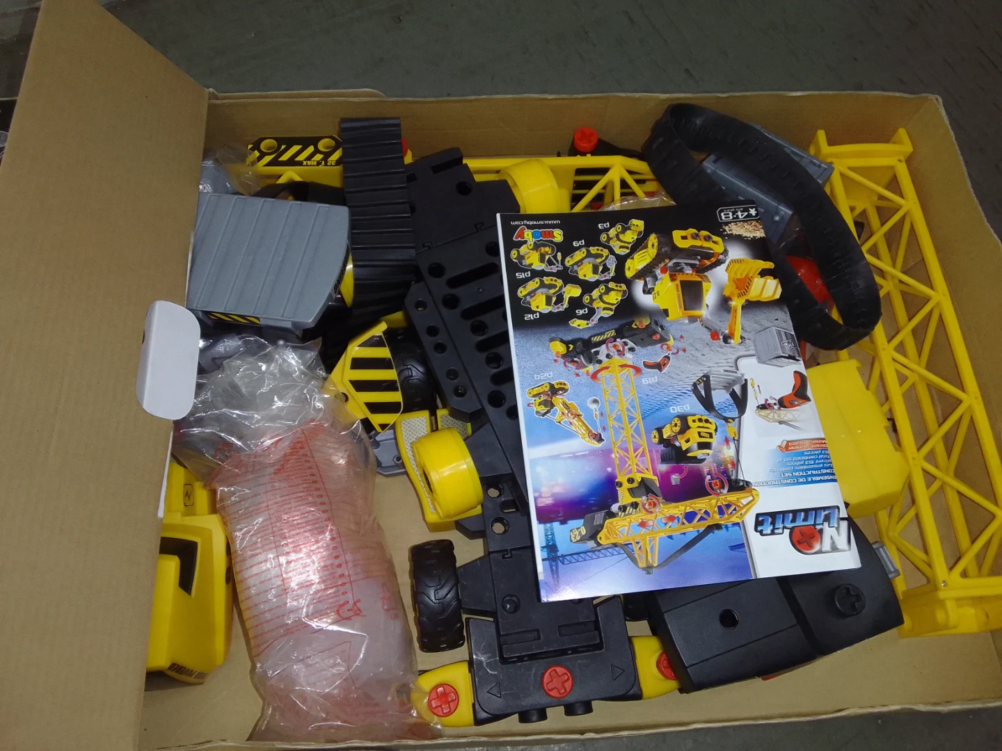 No Limit Construction Set Crane Toy - 153 Pieces - photo 3