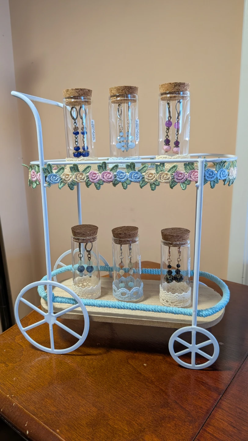 Decorative Earring Display Cart with 6 Pairs of Earrings