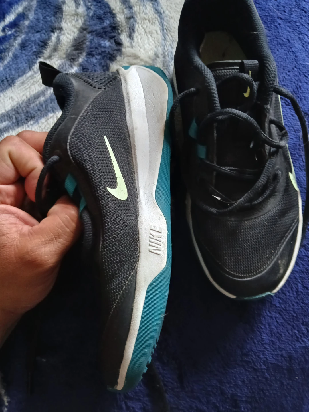 Nike Kids Shoes Size 3.5Y Black/Green - photo 2