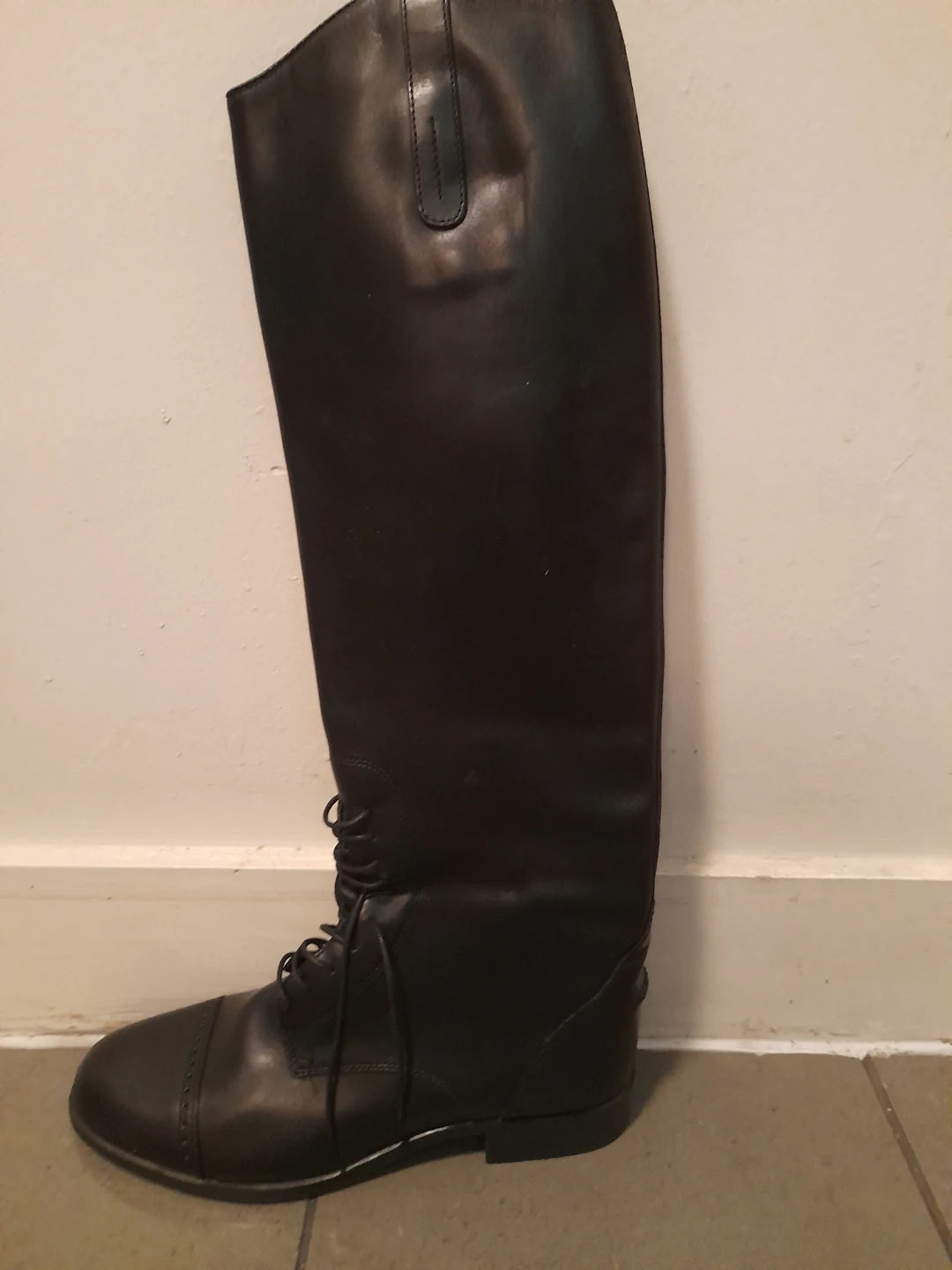 Ariat Black Leather Riding Boots