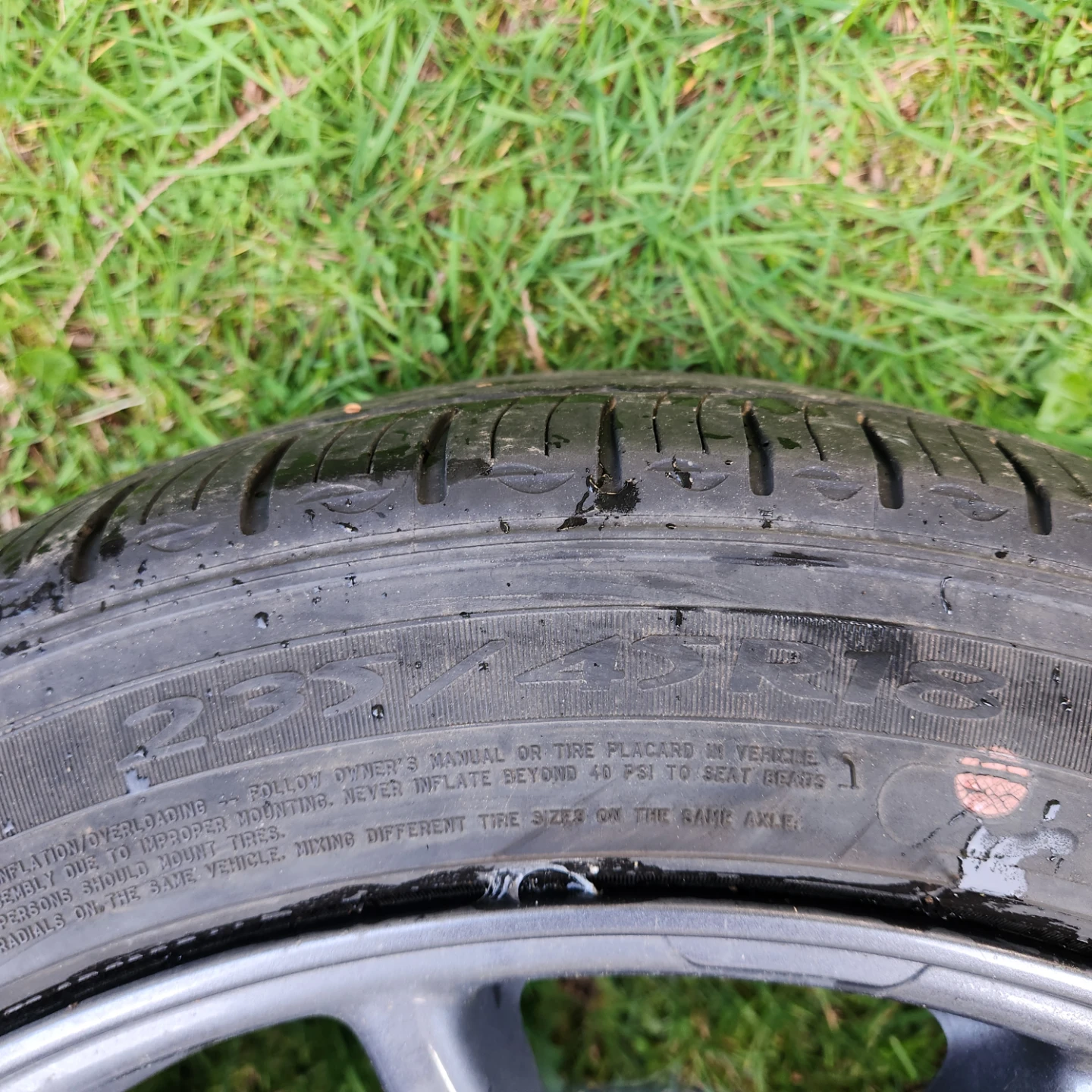Used Tesla Michelin 235/45R18 98W Extra Load Tire