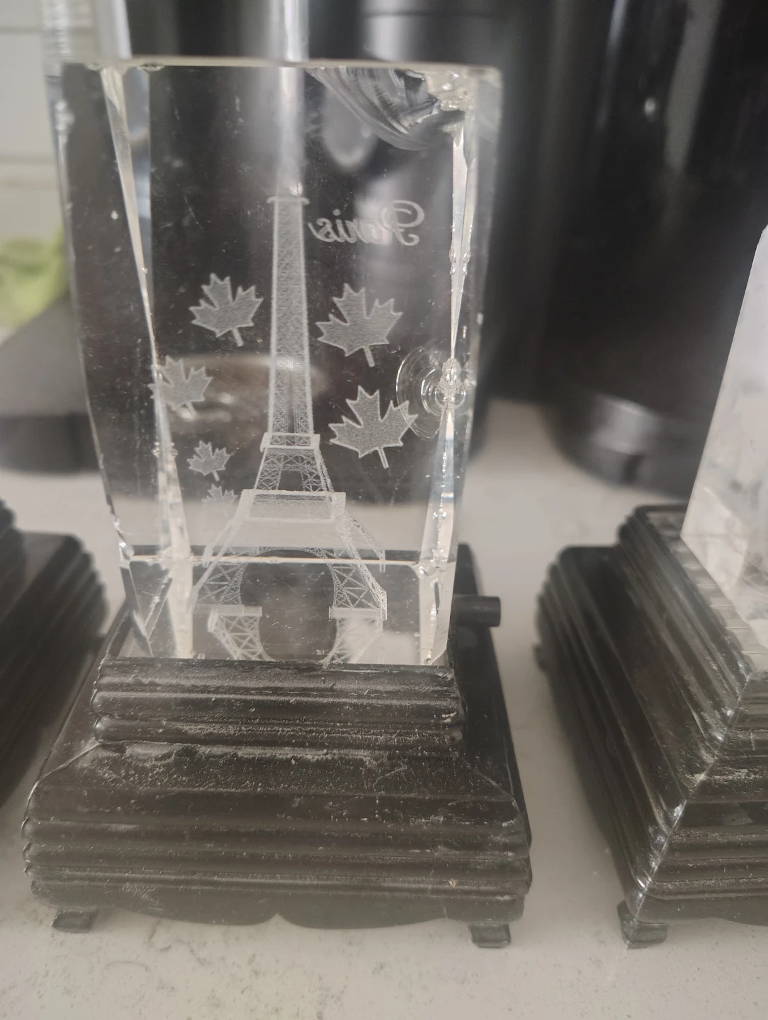 Set of 4 Crystal Etched Figurines with Bases - photo 4