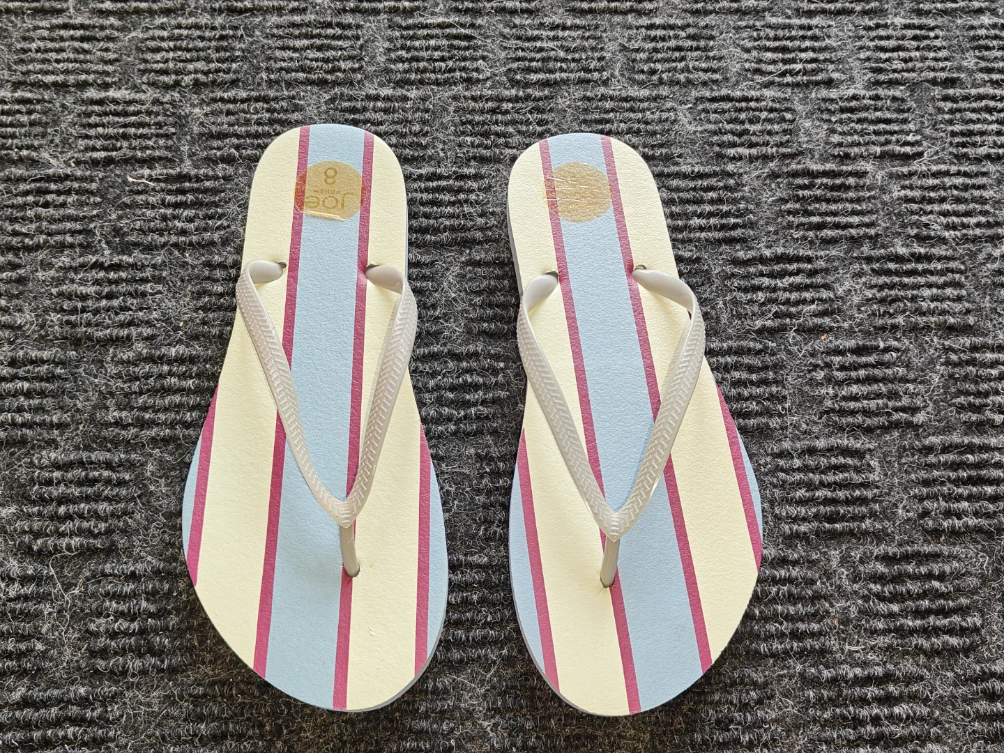 Joe Fresh Women Flip Flops Sandals / Slippers - Size 7 - photo 2