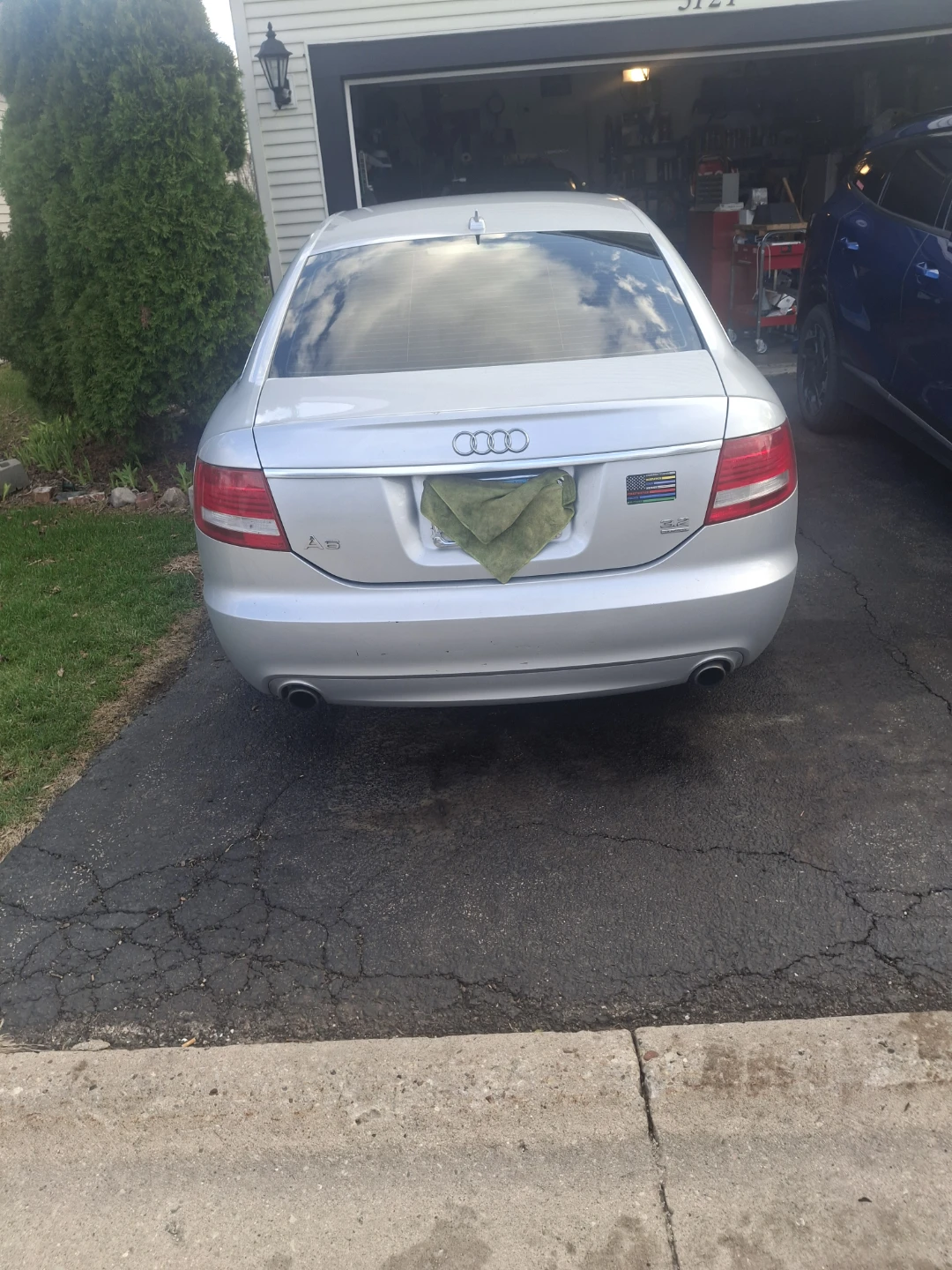 Silver Audi A6 3.2 Quattro Sedan - photo 3