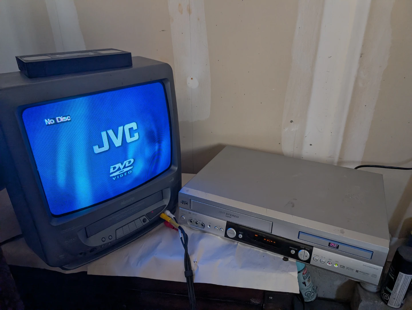Jvc hr-xvc1u Stereo DVD VCR Combo Player