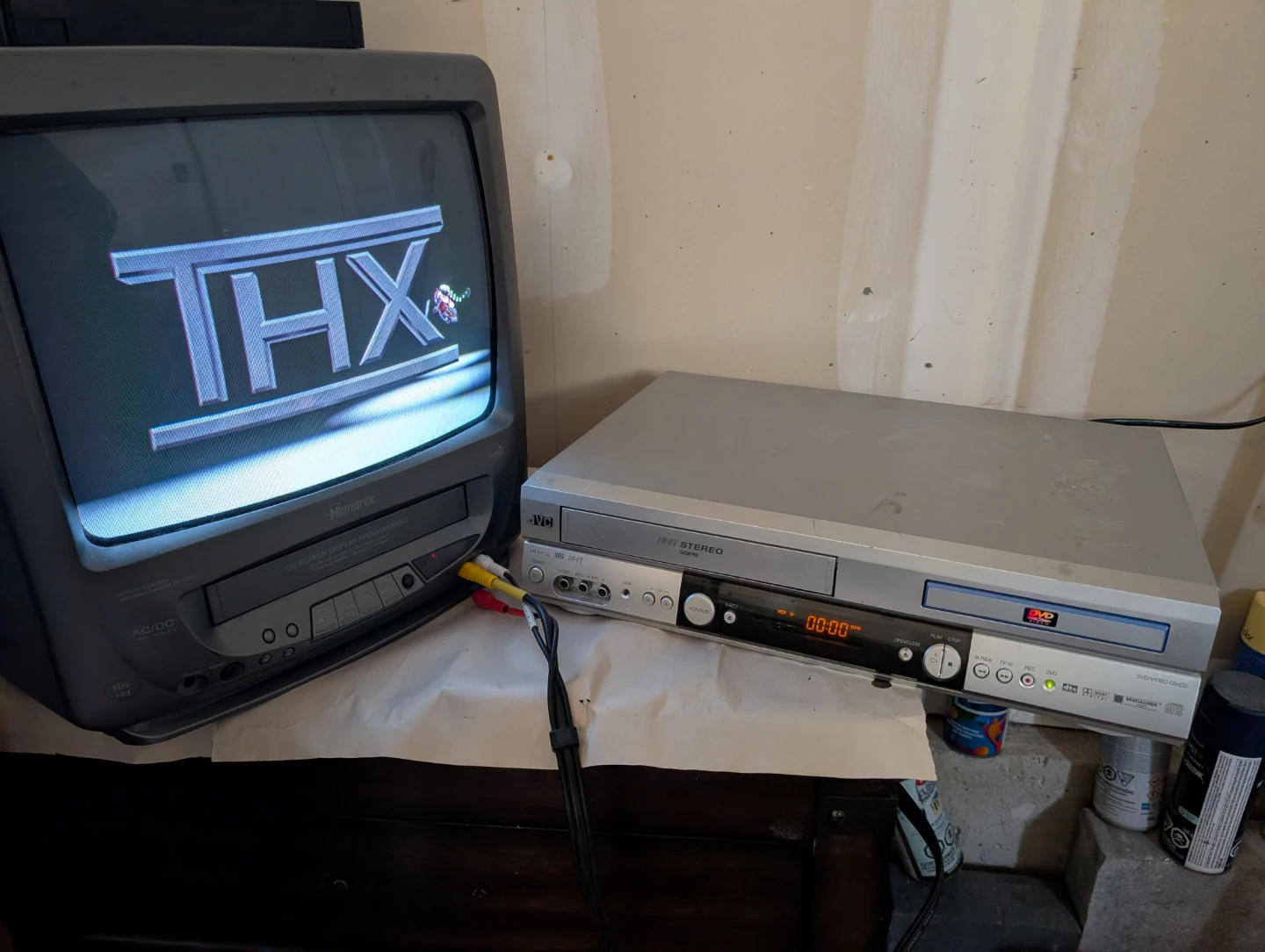 Jvc hr-xvc1u Stereo DVD VCR Combo Player - photo 5