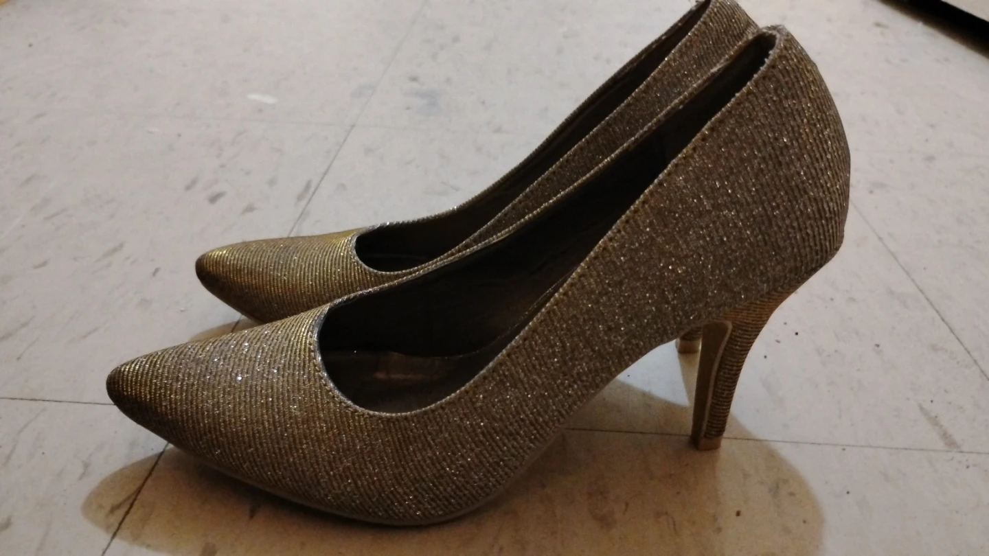 Suzy Shier Women's Glitter High Heel Pumps Size 6 - photo 2