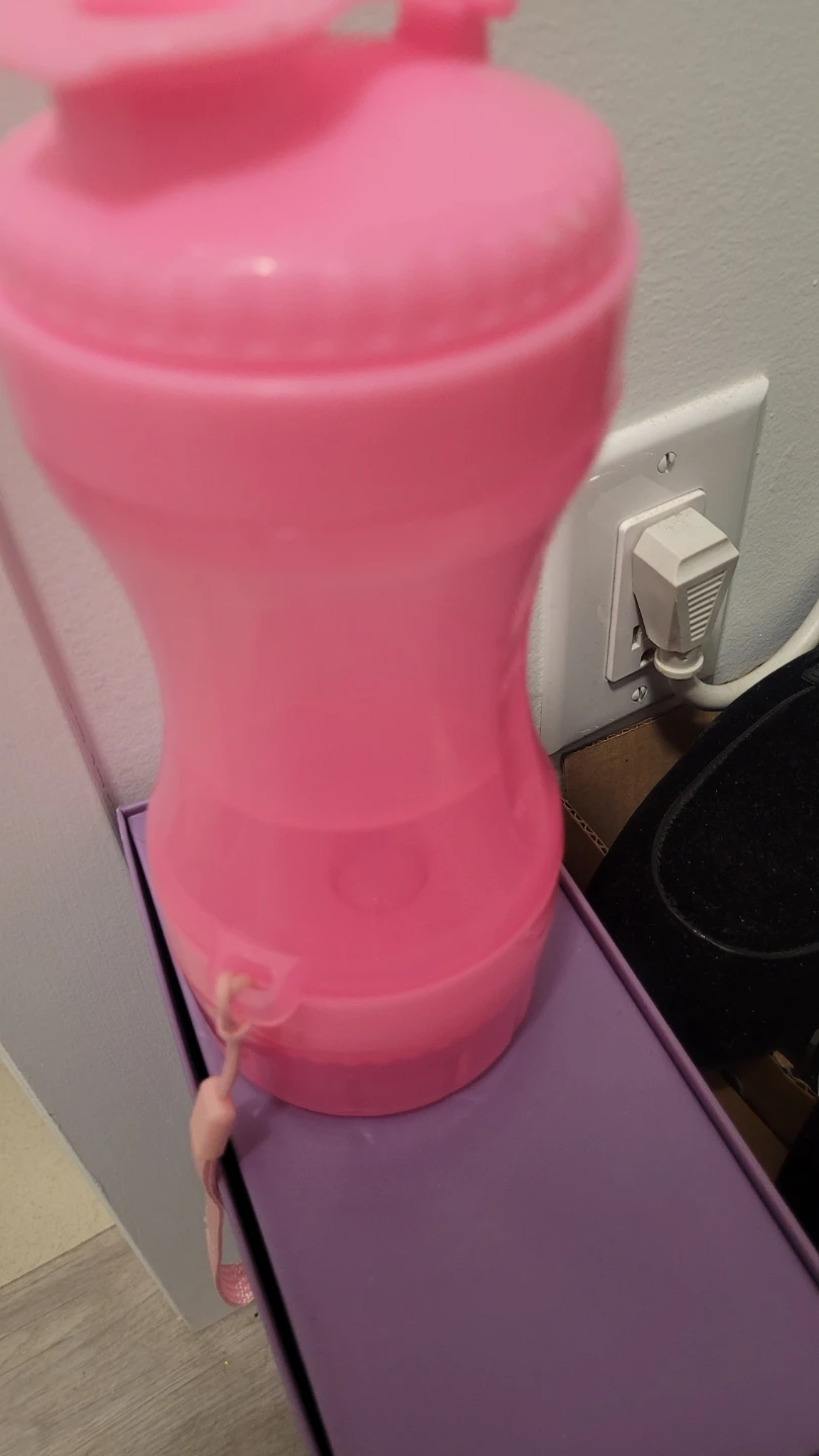 🌱Pink Plastic Water Bottle for pets