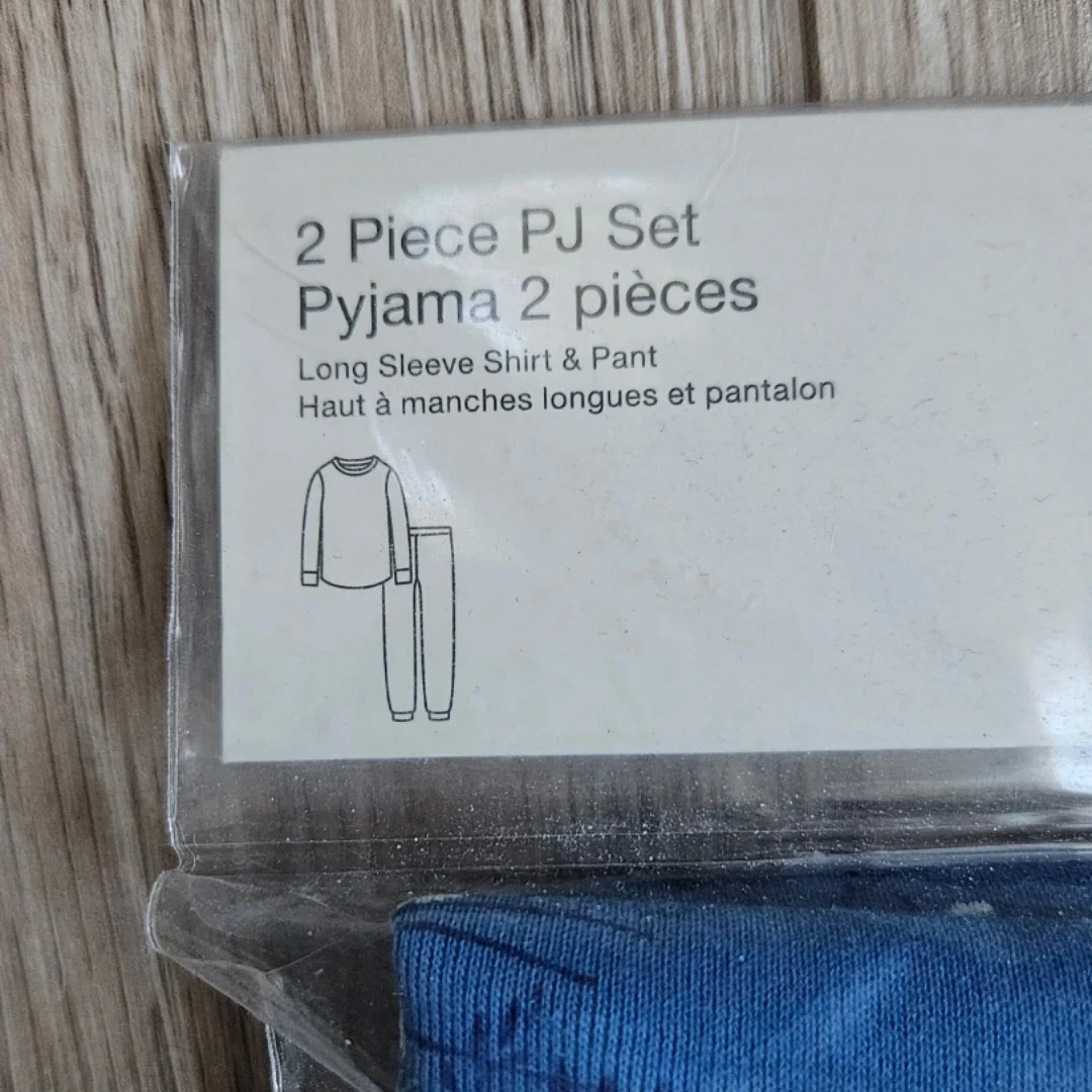 Gap Kids long sleeve pjs, size 12 - photo 2