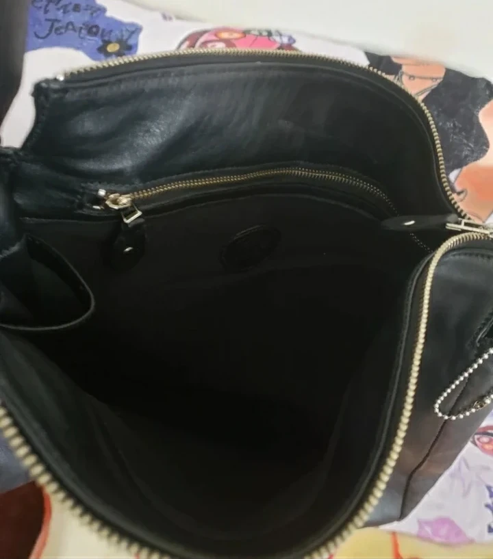 Roots Black Leather Messenger Bag - photo 5