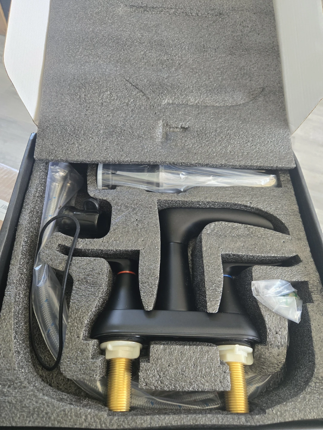 Yundoome Black Bathroom Faucet