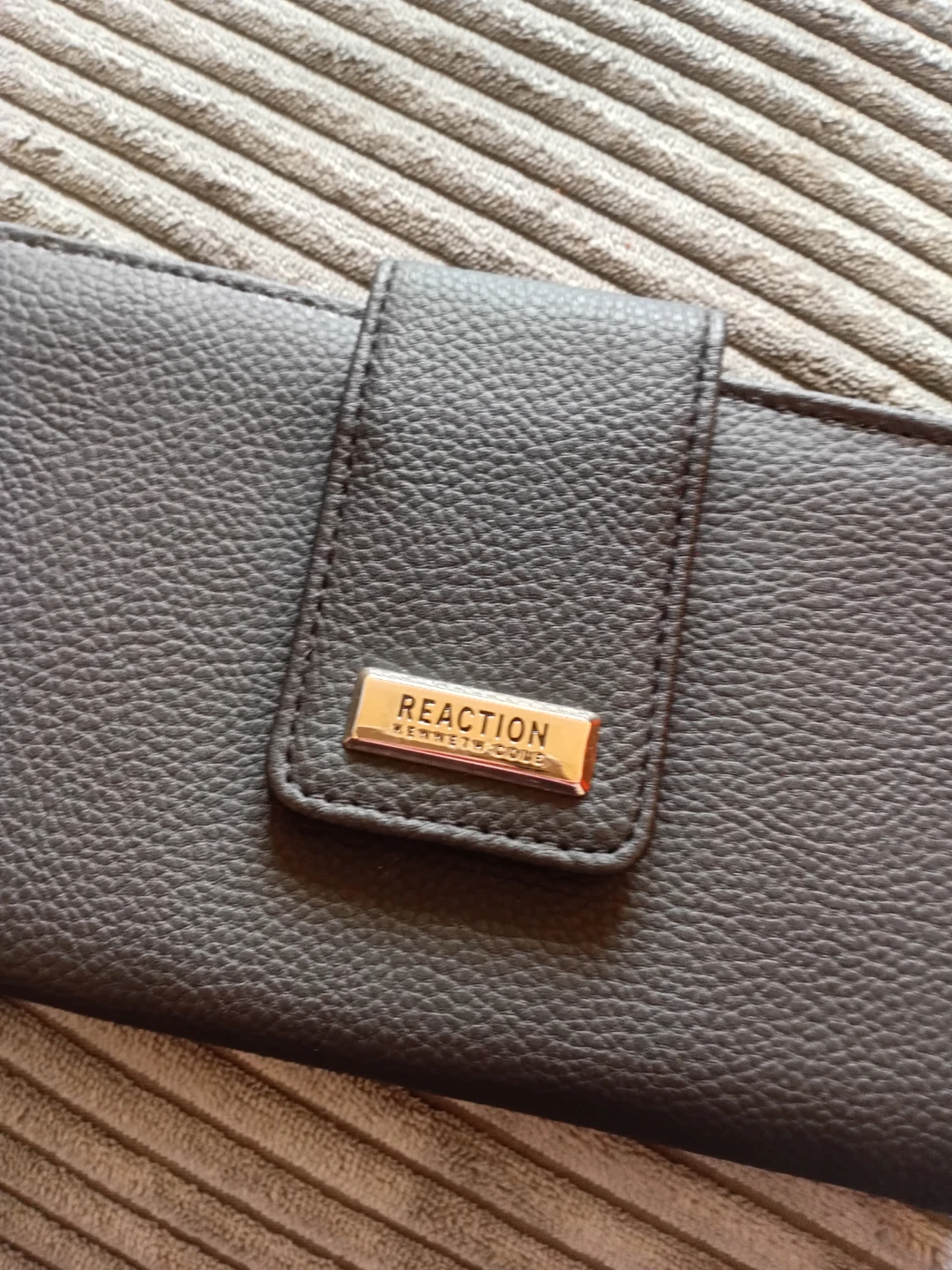 Reaction Kenneth Cole Black Whitney Wallet - photo 3