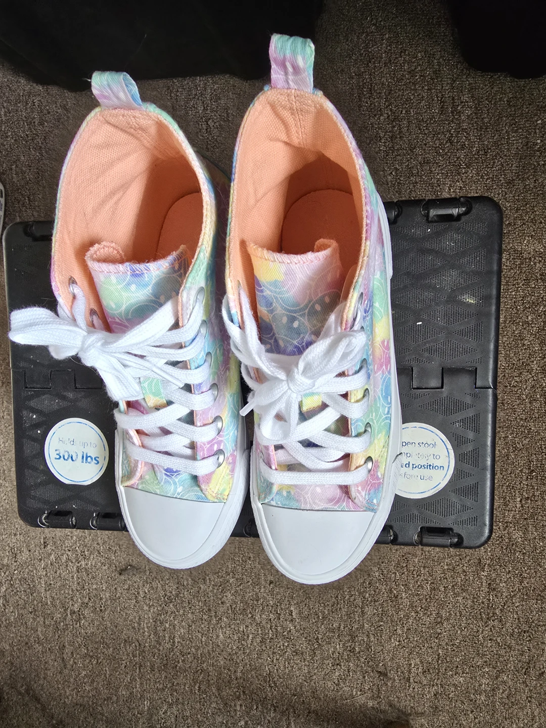 High Top Sneakers with Pastel Smile Print - photo 5