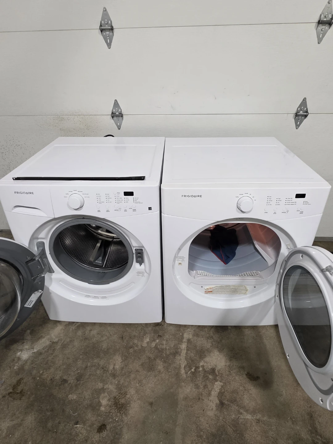 Frigidaire Washer & Dryer Set - Delivery Available - photo 3