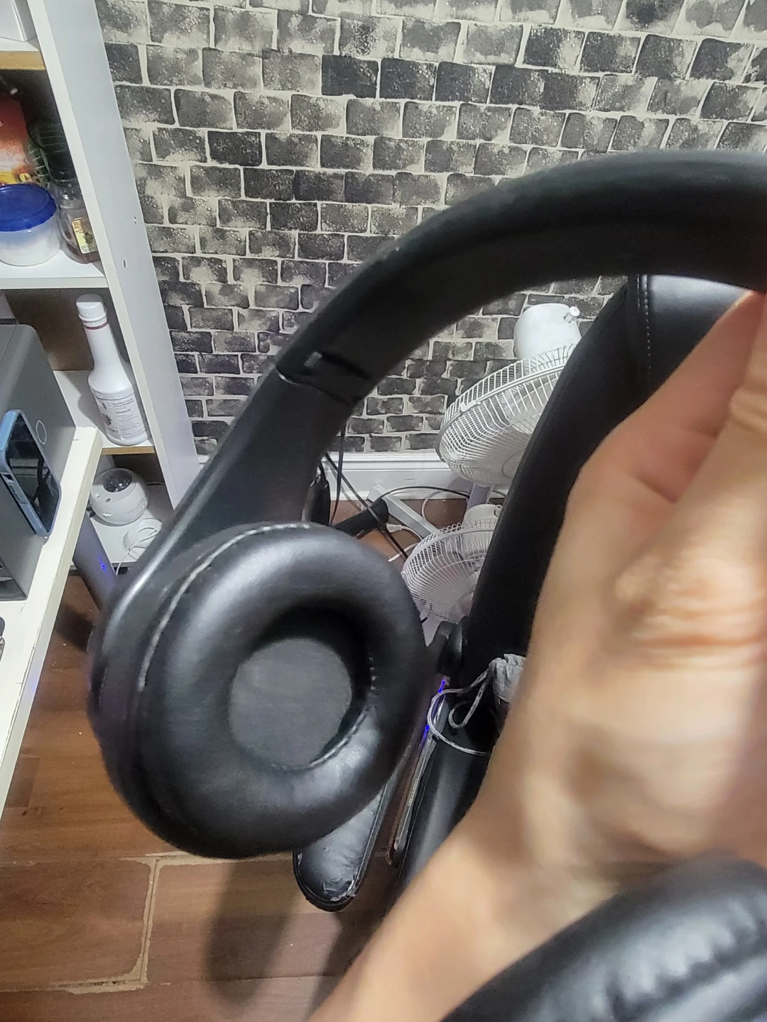 PowerLocus Wireless Headphones - photo 5