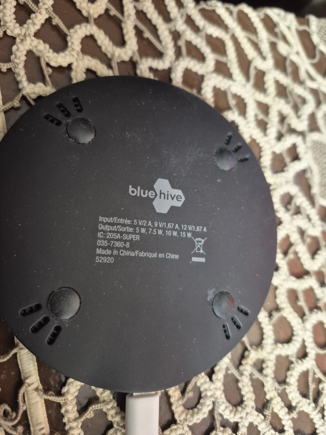 Blue Hive Wireless Charger - photo 3