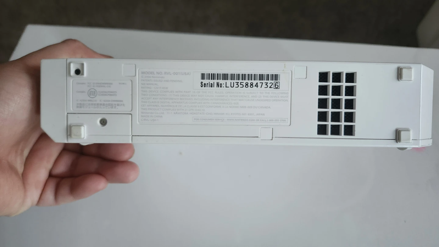 Nintendo Wii Console RVL-001 - photo 2
