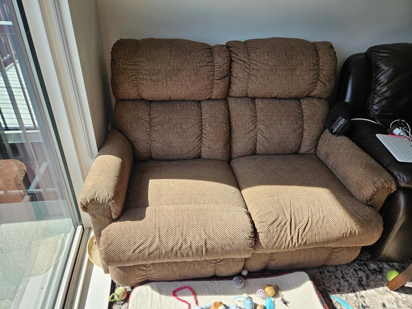 Brown Loveseat Recliner - photo 2