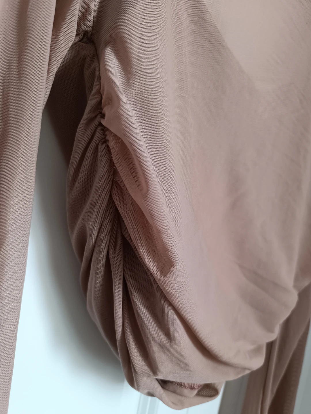 Brown Mesh Ruched Long Sleeve Top - photo 4