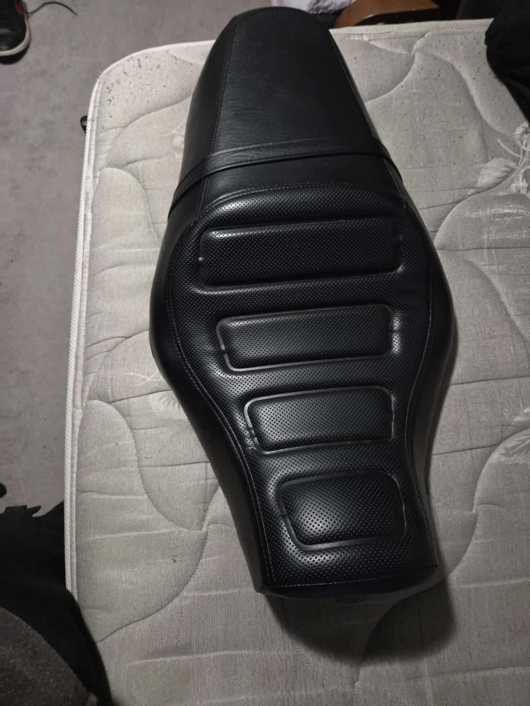 2 up seat for 2004 to 2006 sportster xlc