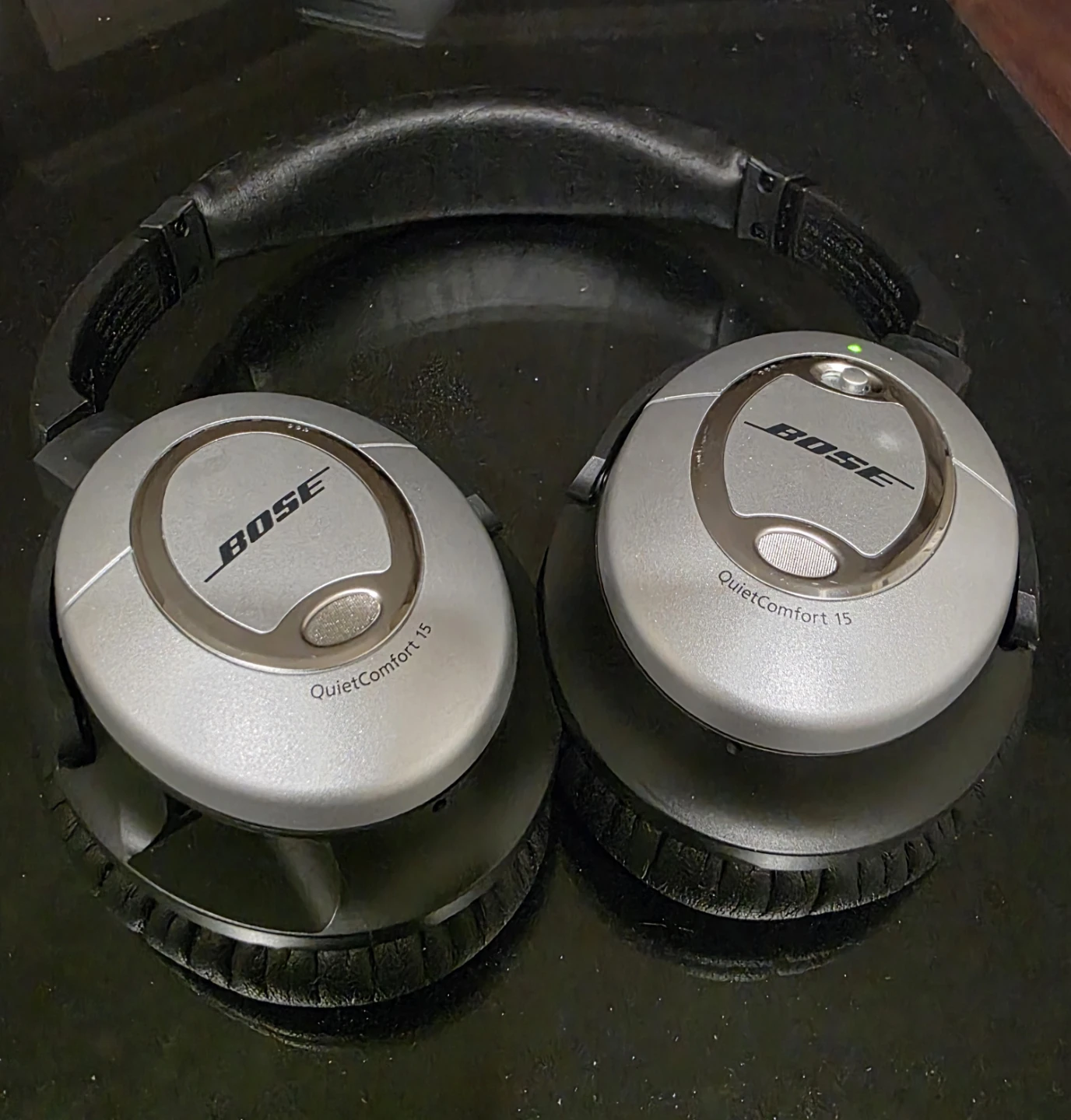 Bose QuietComfort 15 Acoustic Noise Cancelling Headphones - photo 4