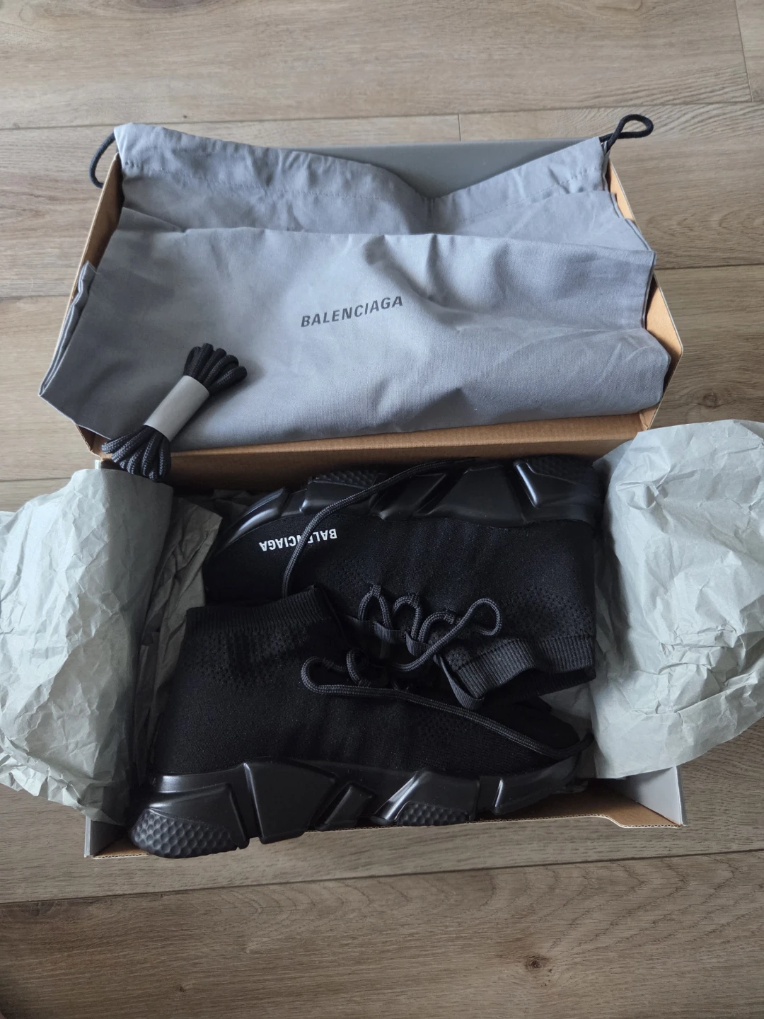 [Balenciaga] Speed Sneakers - Size 37 - photo 2