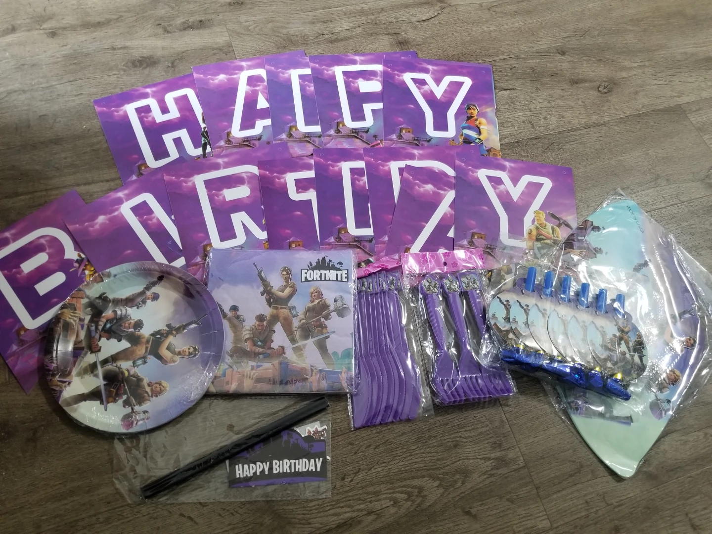 Fortnite Birthday Party Supplies Set