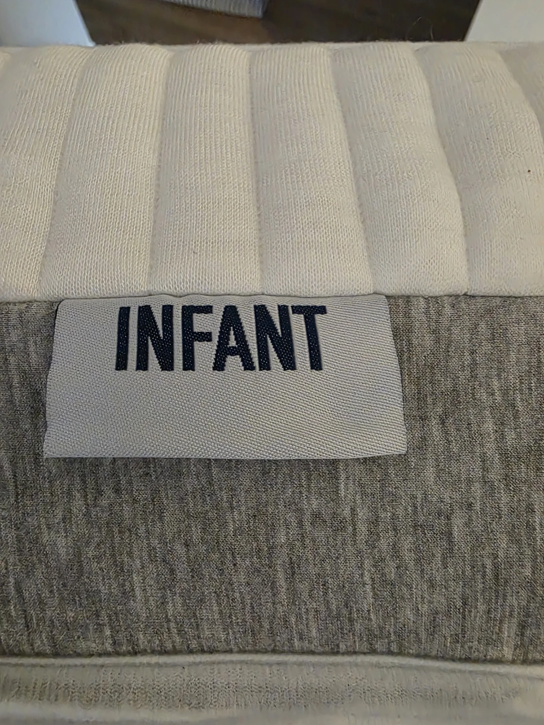 Graco Crib AND Crib Mattress - Infant/Toddler - photo 3