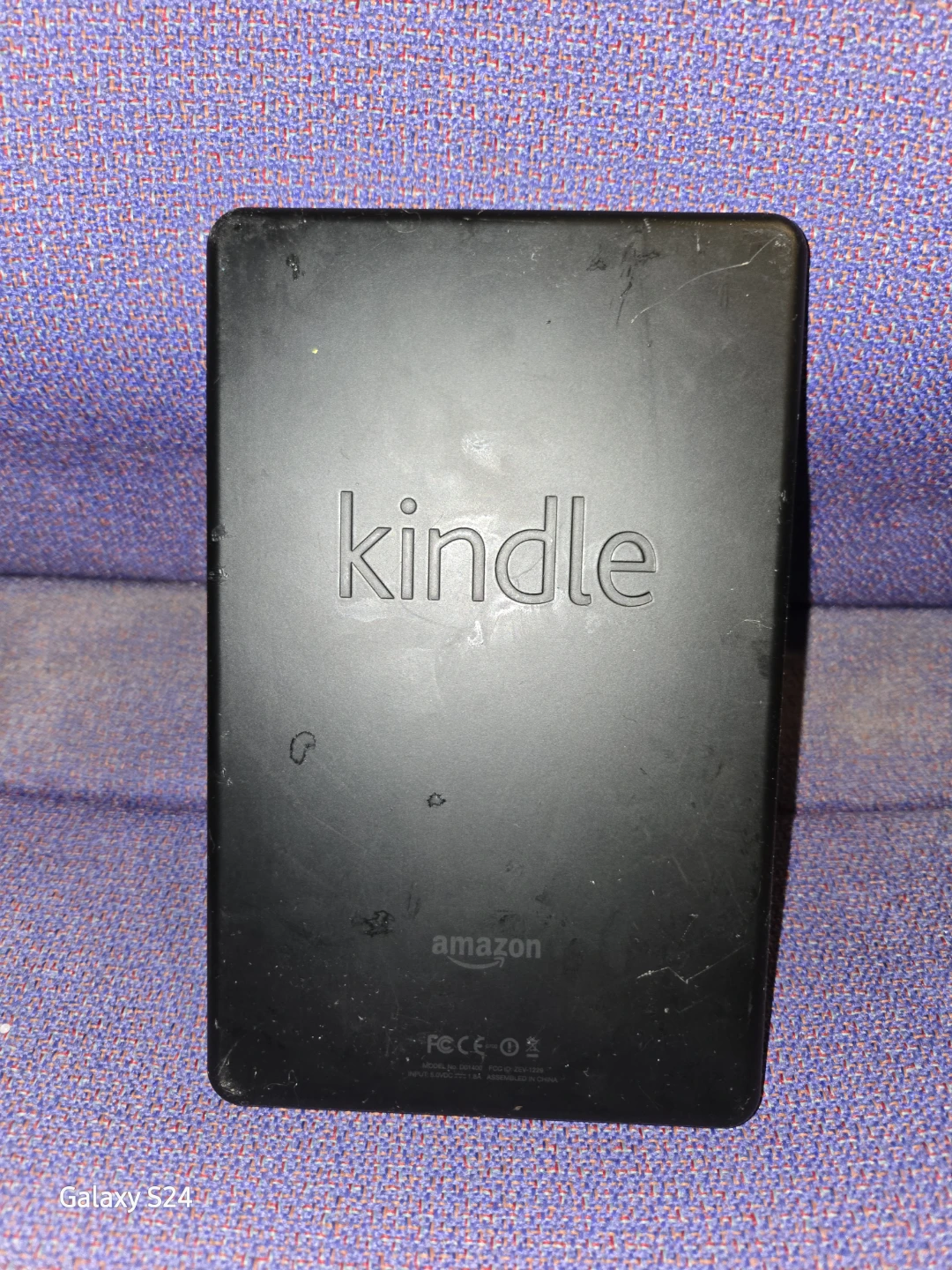 Amazon Kindle E-Reader - photo 2