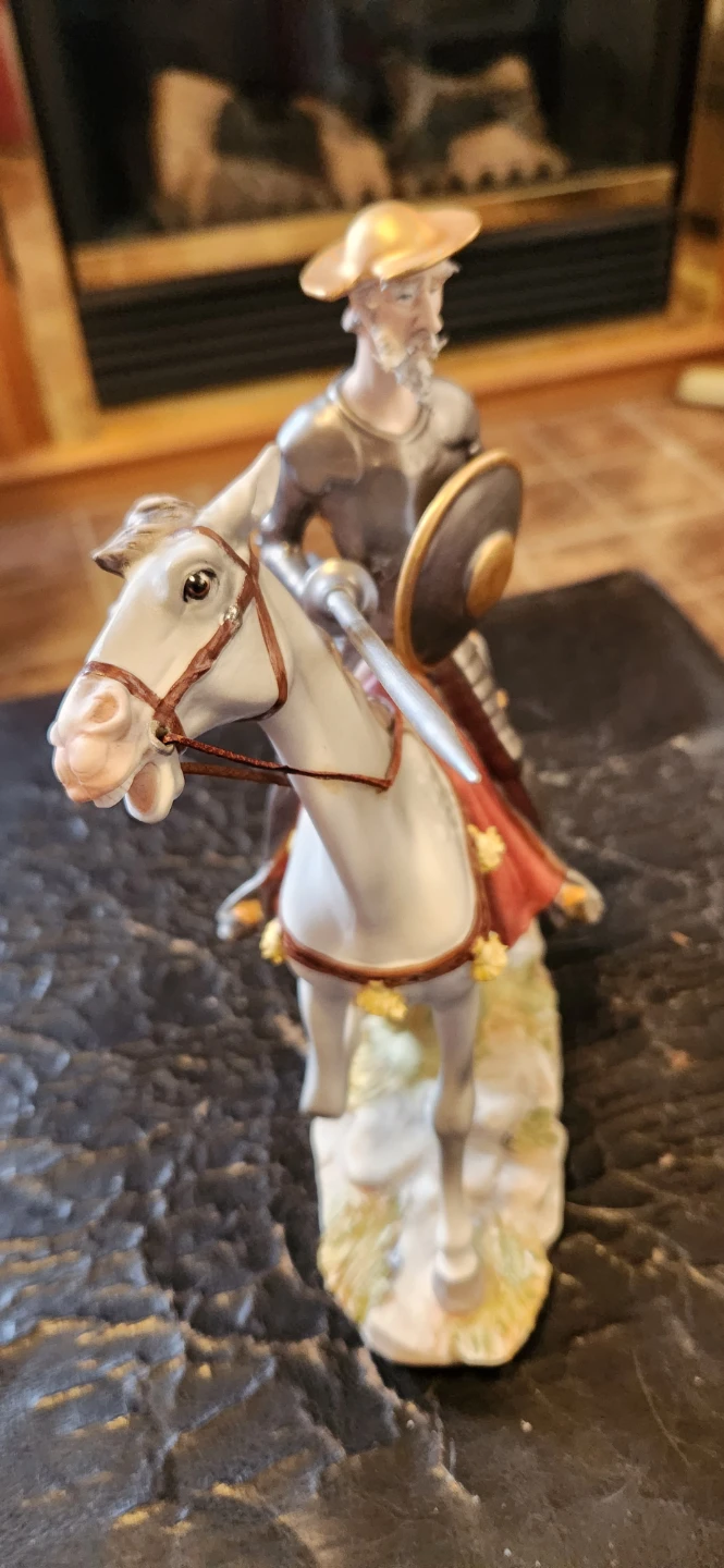 Don Quixote on Horse Figurine - photo 2