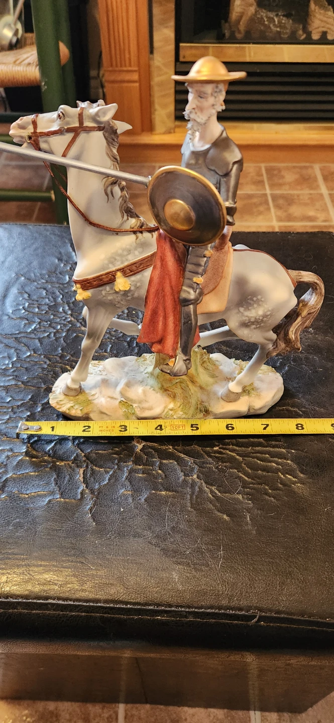 Don Quixote on Horse Figurine - photo 5