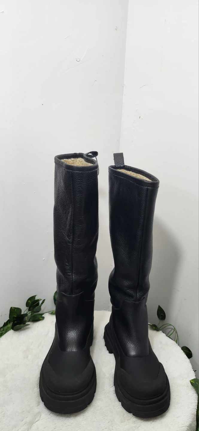 Black Leather Lined Winter Boots - photo 2