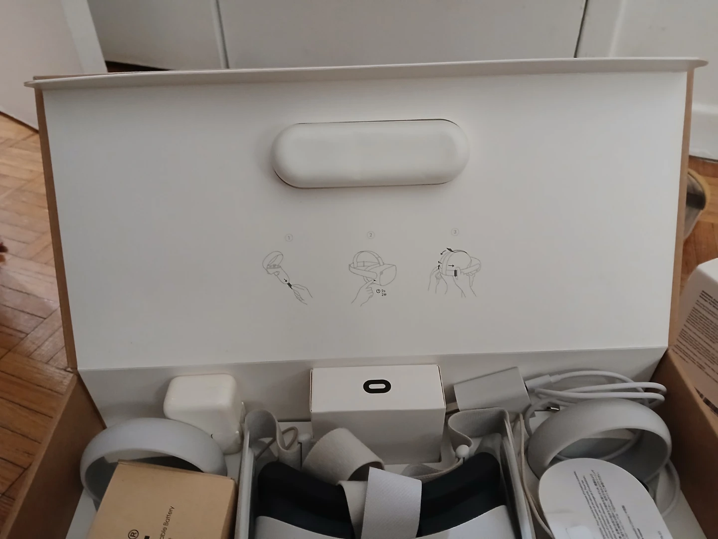 Oculus Quest 2 VR Headset - photo 4