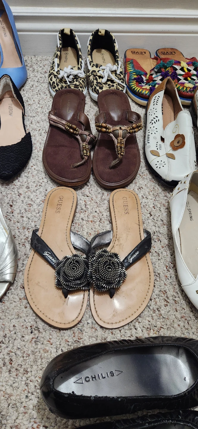 Assorted Women's Shoes Bundle - photo 3