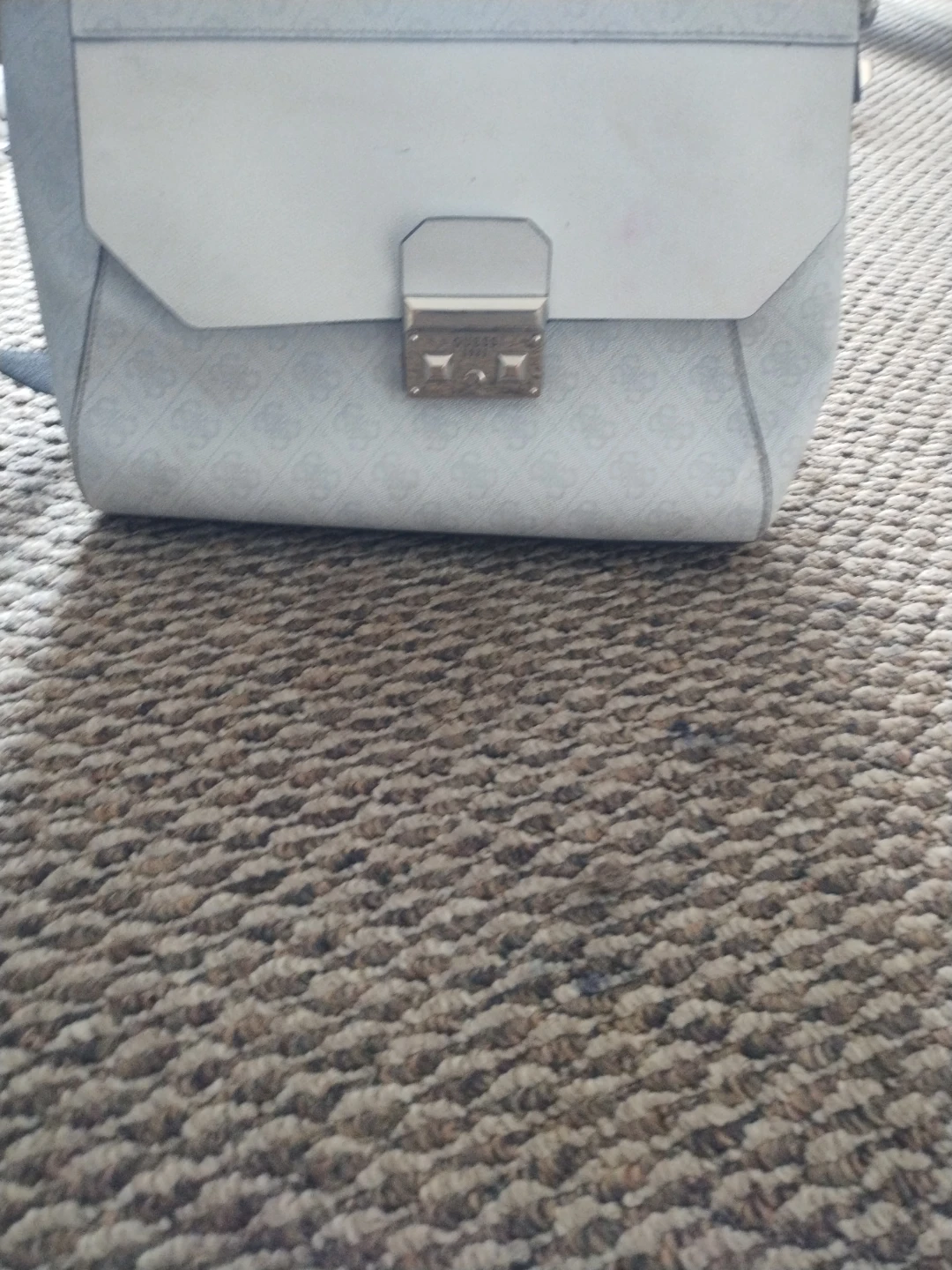 Guess Shoulder Bag