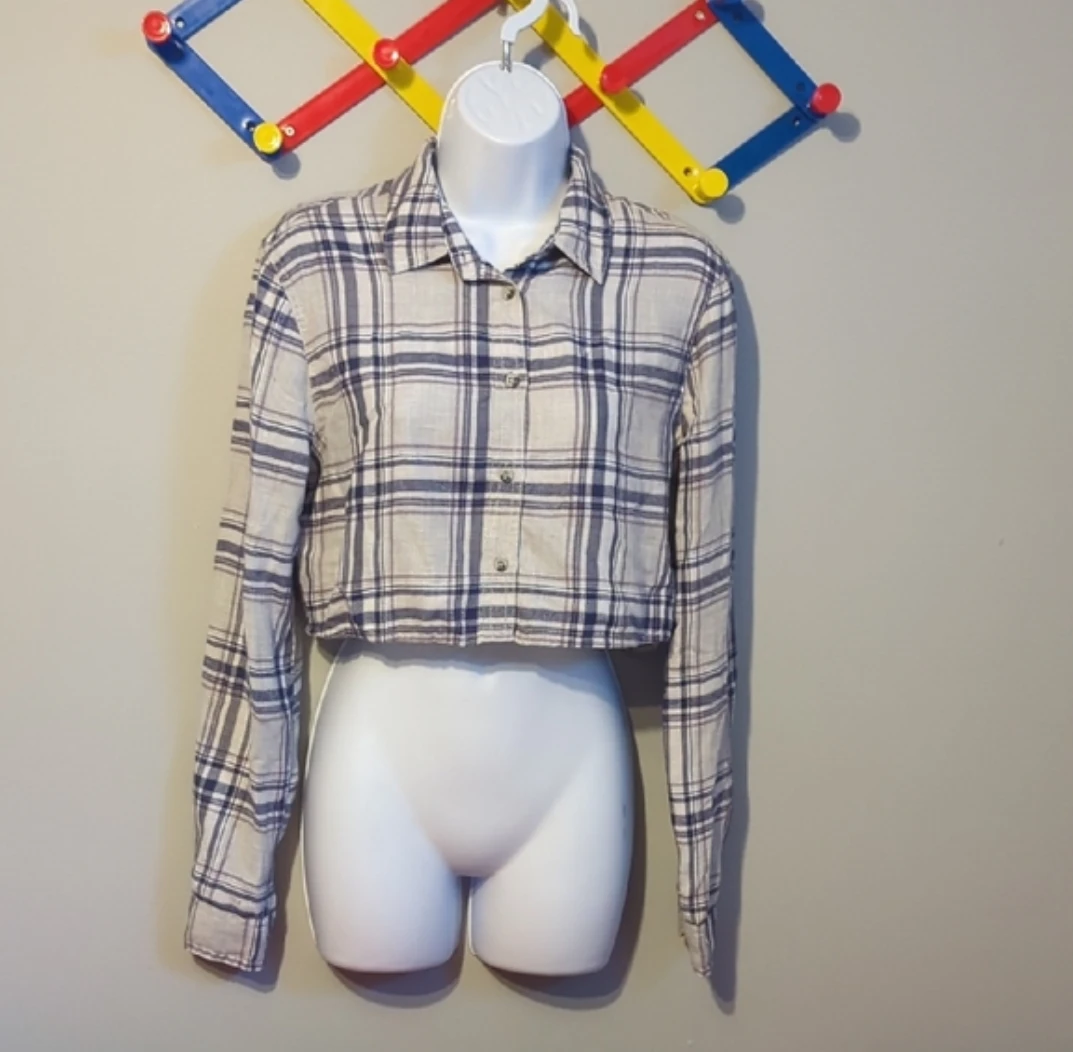 Garage Plaid Cropped Shirt size S