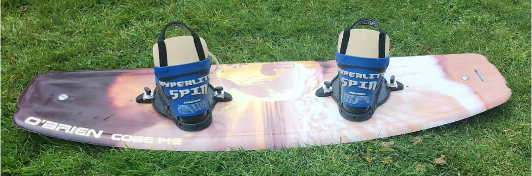 O'Brien Cobe 142 Wakeboard with Hyperlite Spin Bindings