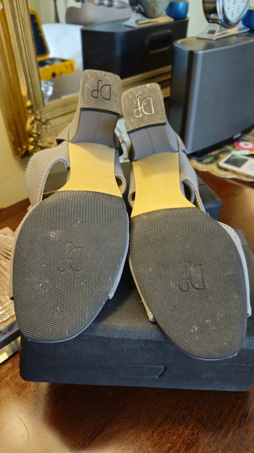 Donald Pliner Grey Heeled Sandals - photo 5