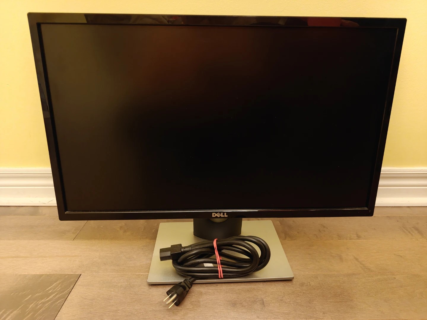 Dell SE2416H 24"