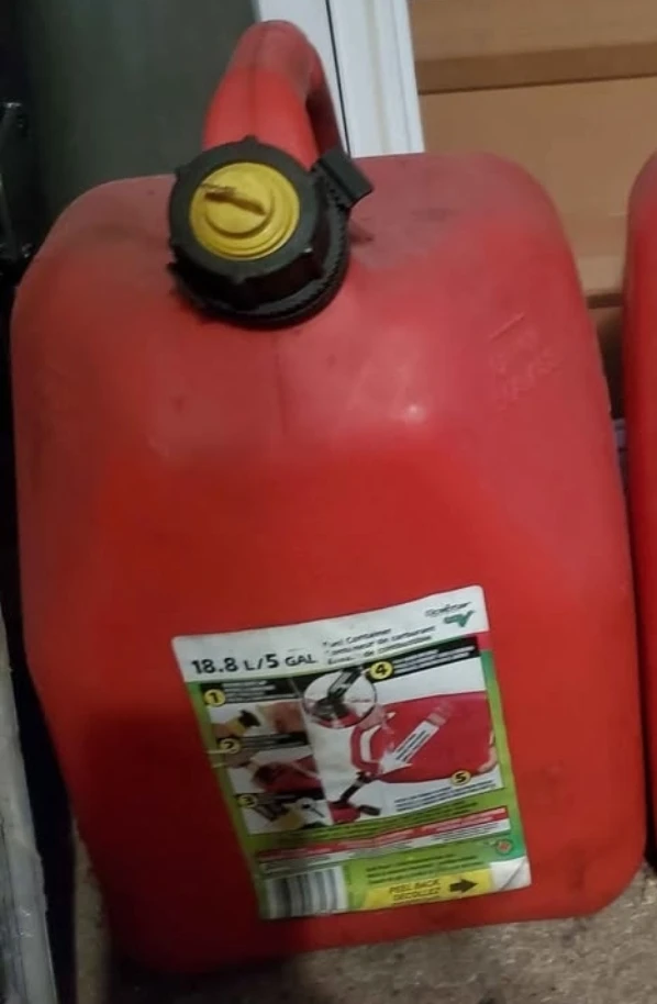 Heavy-duty 5-gallon fuel tank - photo 2