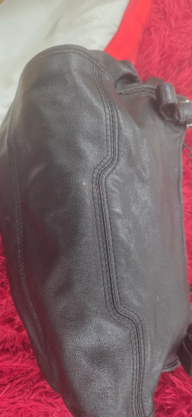 Burberry Black Leather Handbag - photo 2